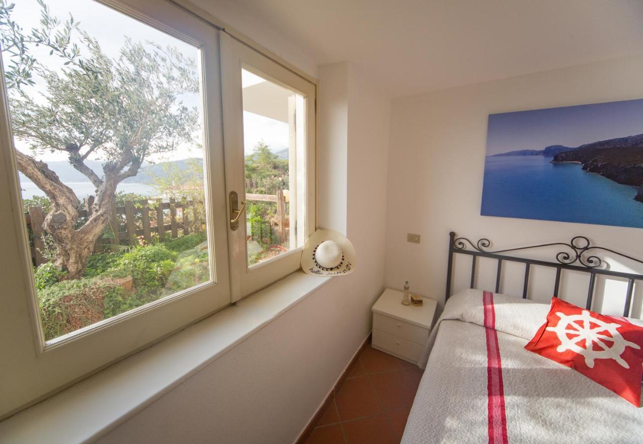 Apartamento Casa Delta Delle Acque Vista Spettacolare E Giardino Cala Gonone Exterior foto